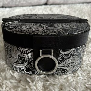 NWT Cosmetic Case, Oval, Black & Metallic Paisley